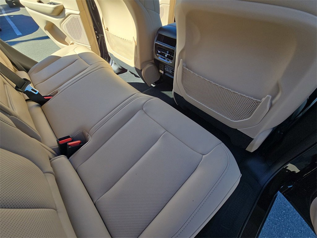 New 2025 Jeep Grand Cherokee Limited w/ Luxury Tech Group II image 12