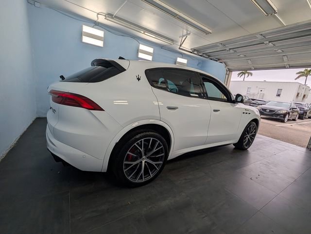 Used 2023 Maserati Grecale Modena AWD/4WD image 14