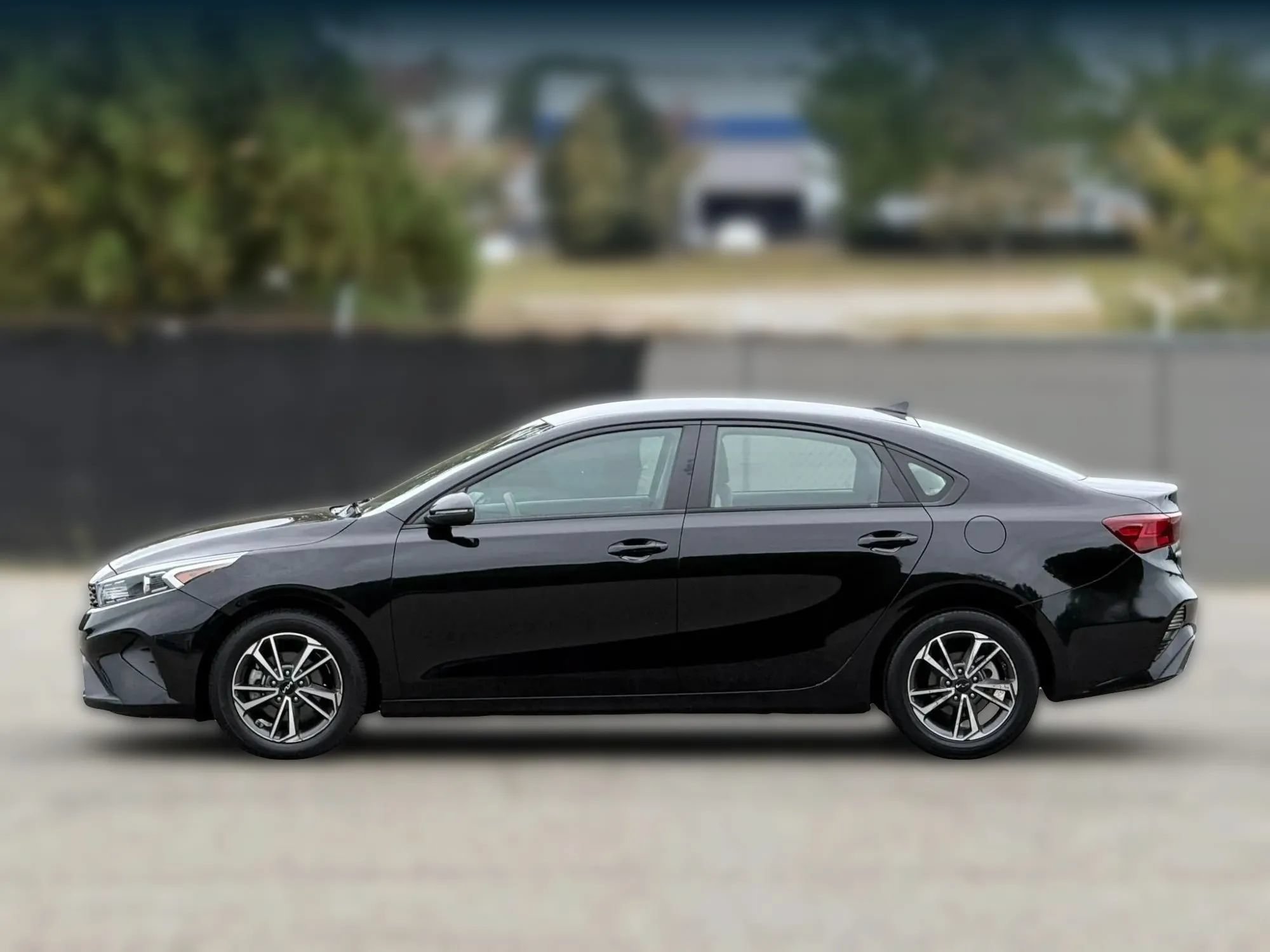 Used 2022 Kia Forte LXS w/ LXS Technology Package FWD image 8