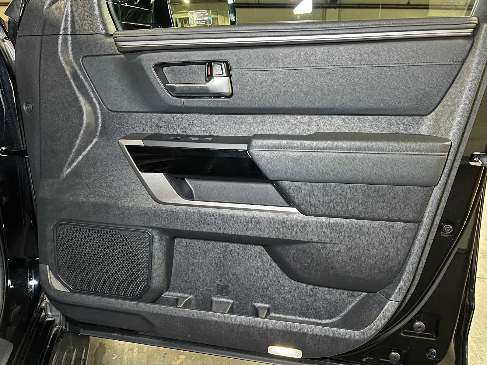 Used 2023 Toyota Sequoia Limited image 10