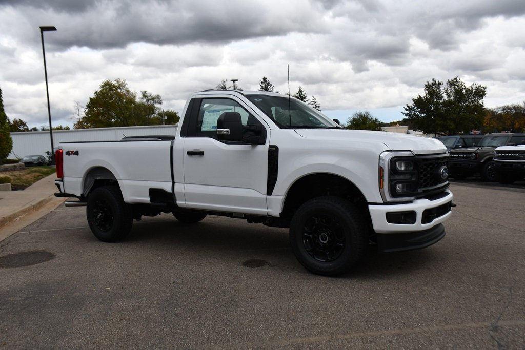 New 2026 Ford F250 4x4 Regular Cab Super Duty image 8