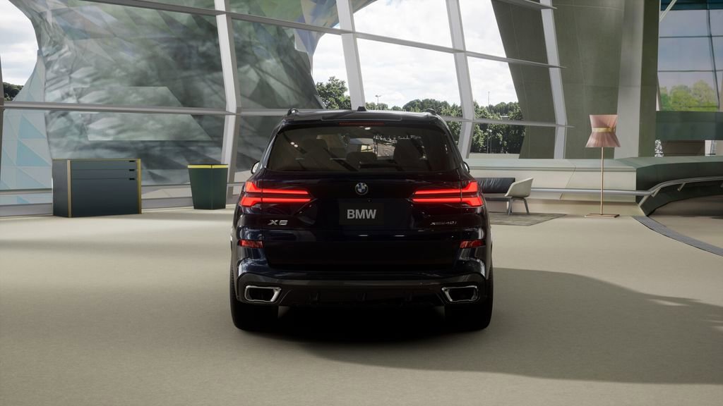 Used 2026 BMW X5 xDrive40i w/ M Sport Package image 30