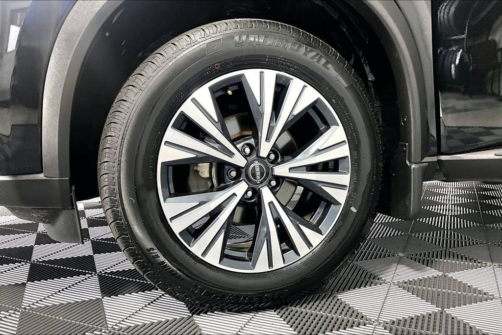 Used 2023 Nissan Rogue SV AWD/4WD image 8
