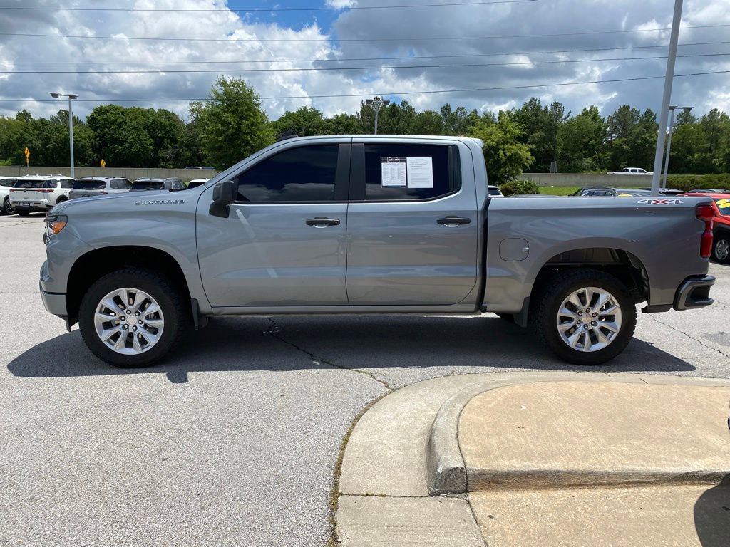 Used 2023 Chevrolet Silverado 1500 Custom AWD/4WD image 4
