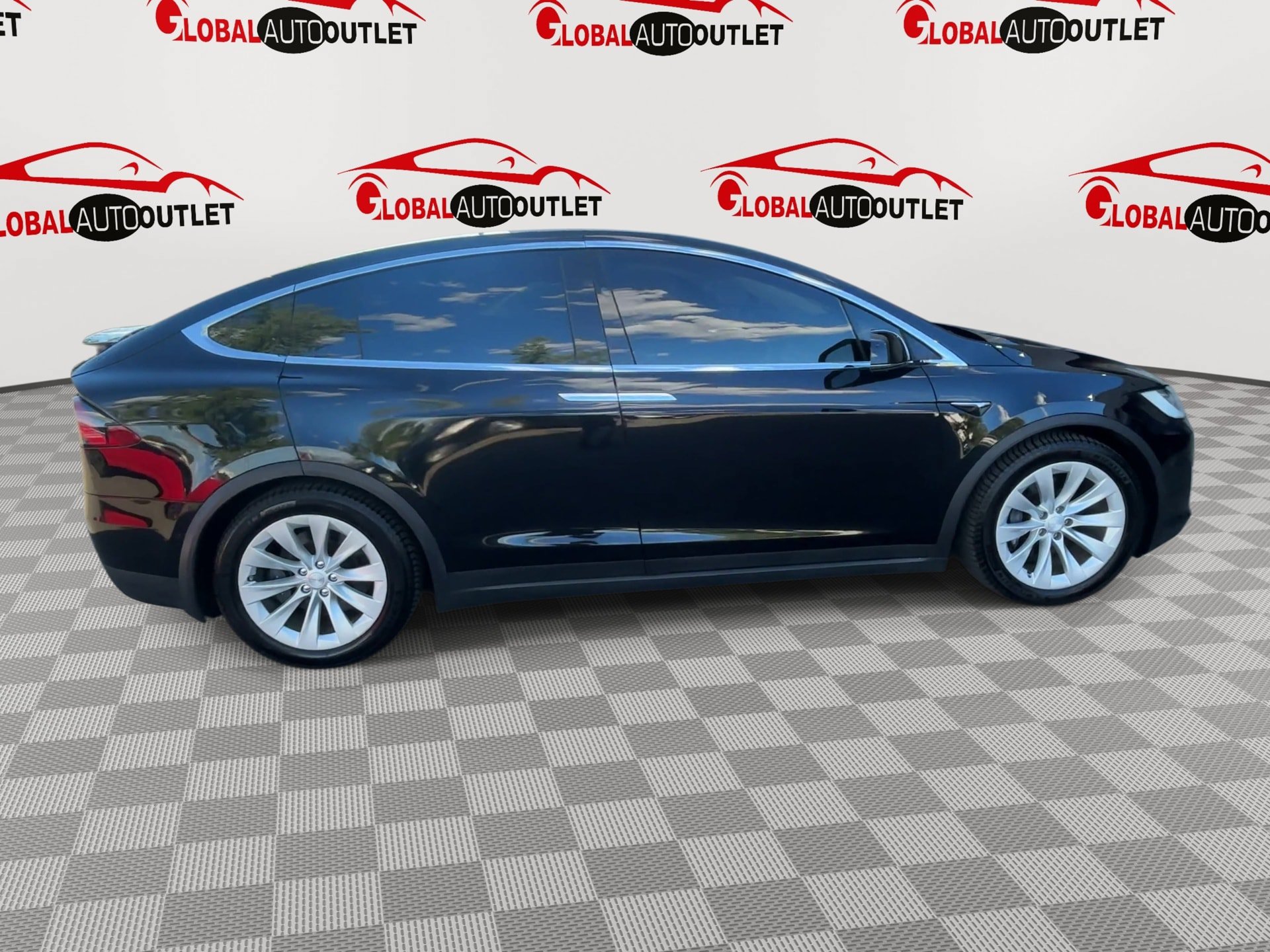 Used 2018 Tesla Model X 100D AWD/4WD image 9