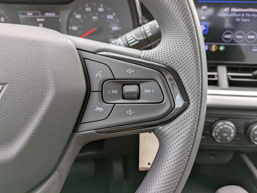 New 2026 Chevrolet Trax LS w/ Driver Confidence Package image 24