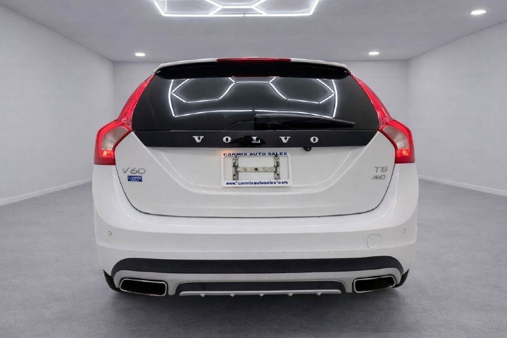 Used 2017 Volvo V60 T5 Cross Country w/ Convenience Package AWD/4WD image 4
