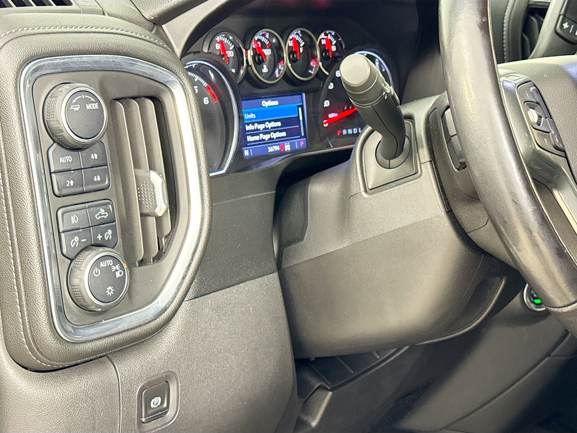 Used 2021 Chevrolet Silverado 1500 RST AWD/4WD image 10