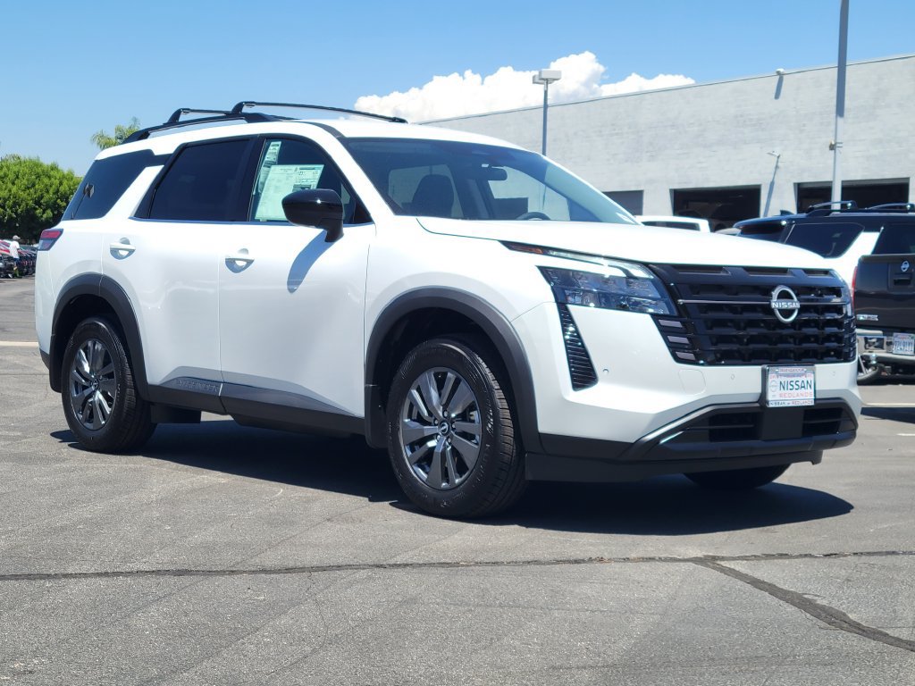 New 2026 Nissan Pathfinder SV FWD image 4