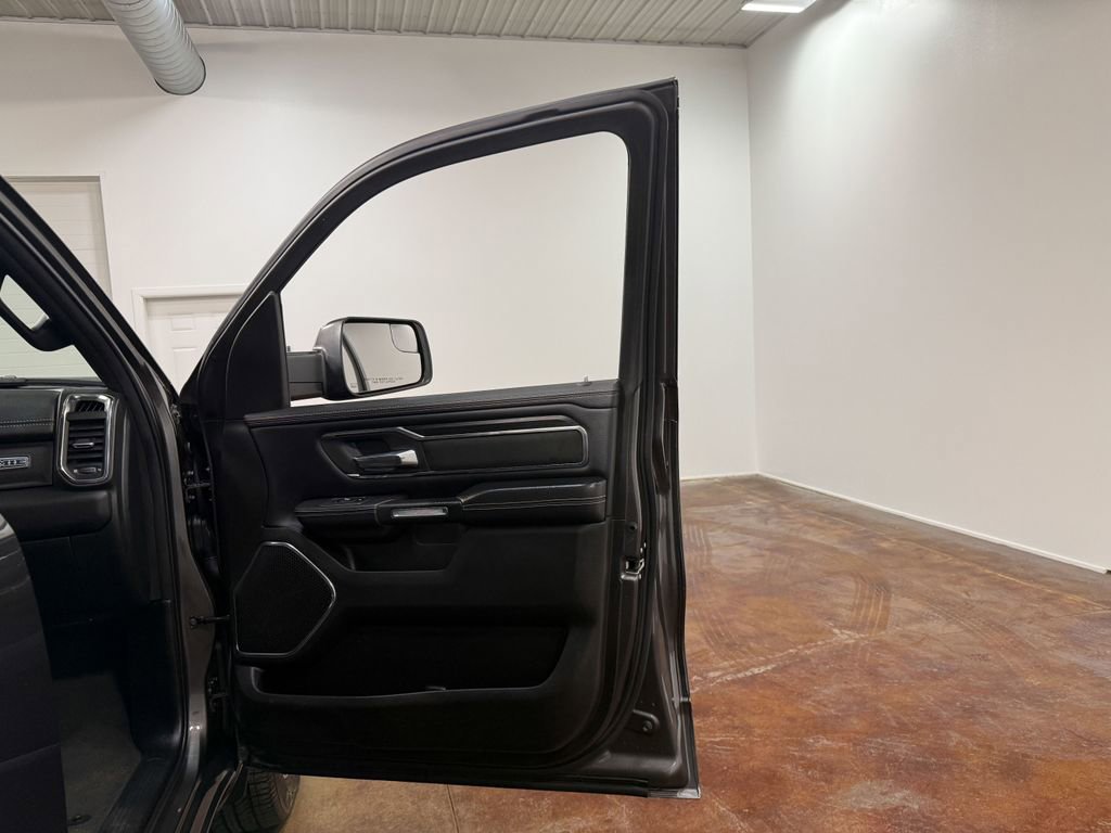 Used 2024 RAM 1500 Laramie image 62