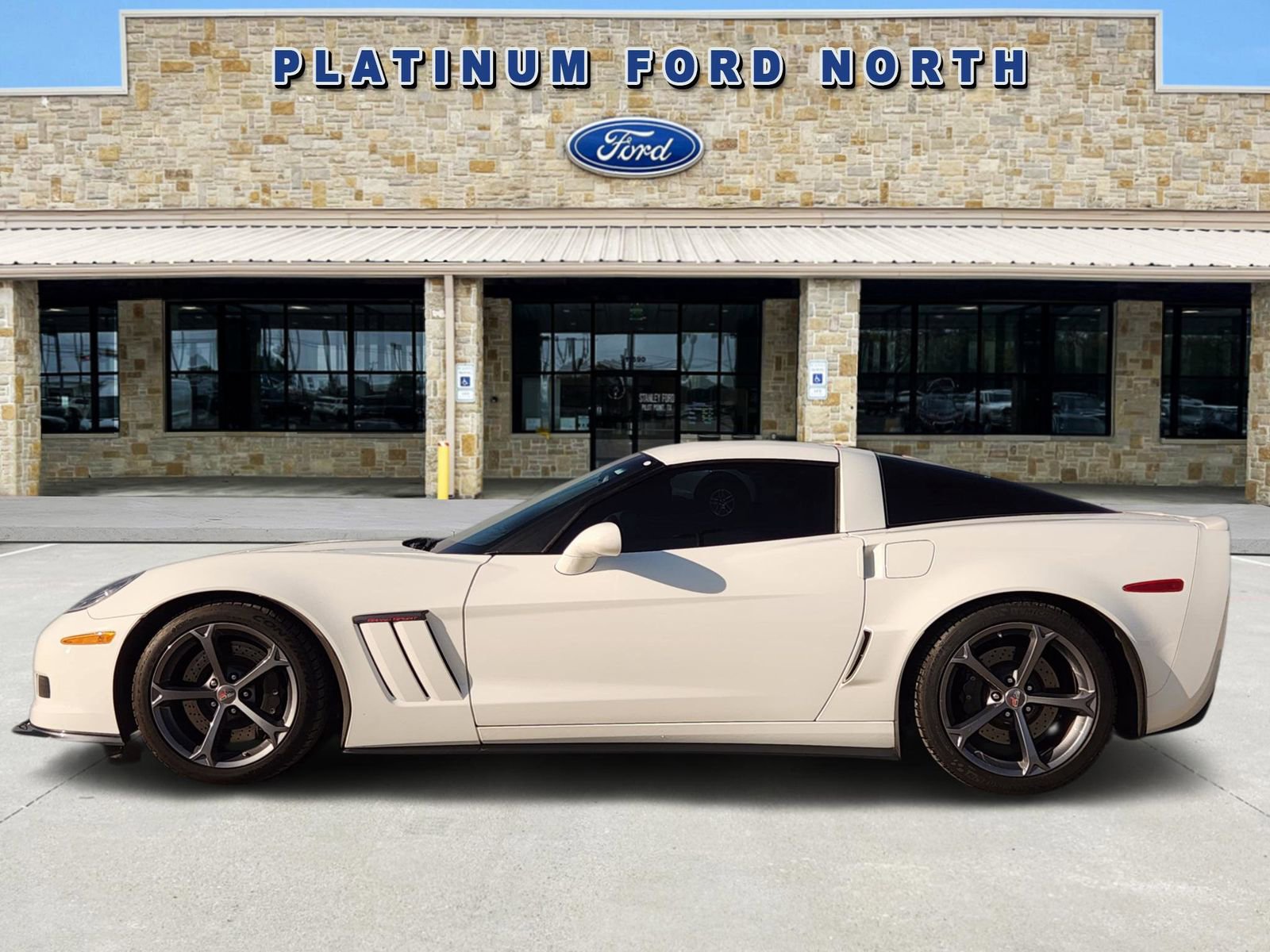 Used 2013 Chevrolet Corvette Grand Sport w/ 4LT Preferred Equipment Group image 3