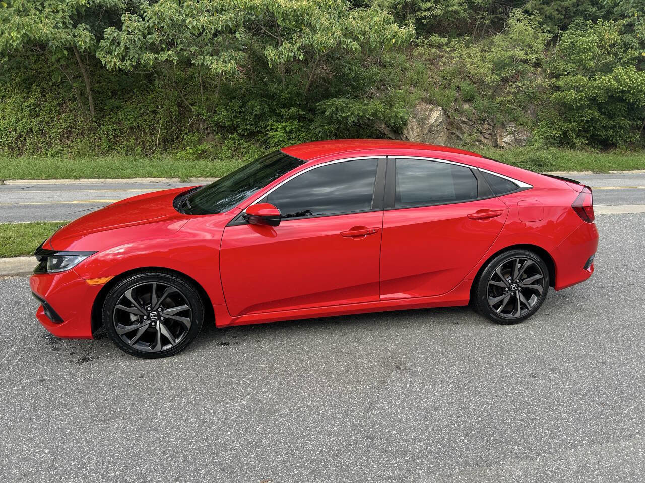 Used 2020 Honda Civic Sport image 3