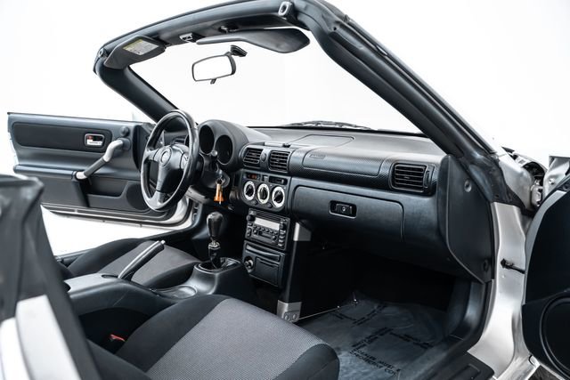 Used 2000 Toyota MR2 with 62,701 Original Miles image 22