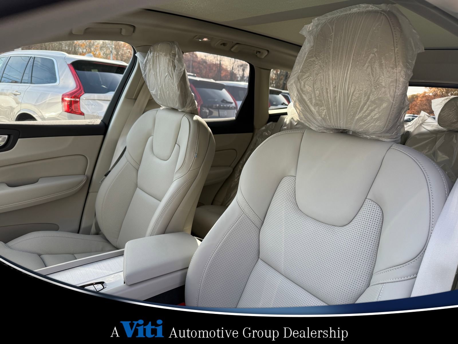 Used 2026 Volvo XC60 B5 Ultra w/ Protection Package Premier image 13