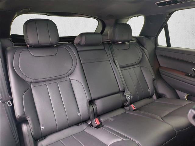 Certified 2025 Land Rover Range Rover Sport Dynamic SE AWD/4WD image 23