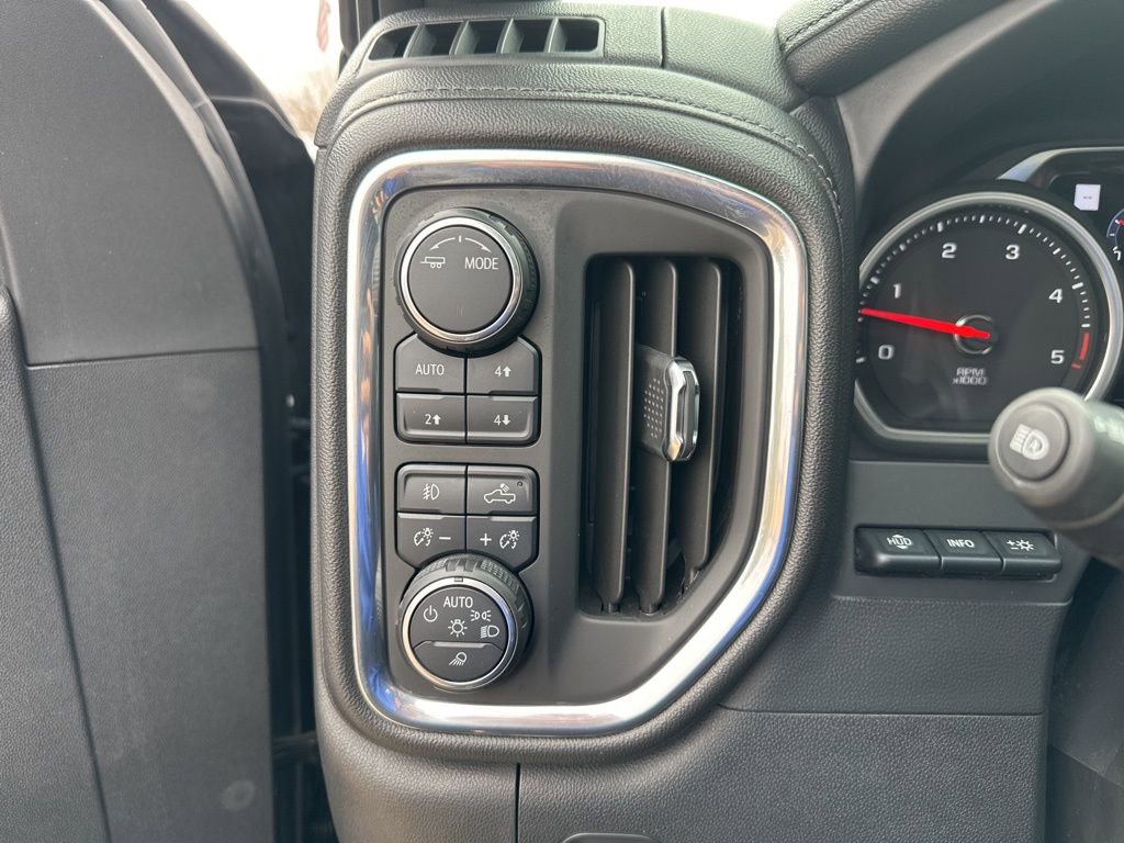 Used 2020 Chevrolet Silverado 2500 High Country w/ Z71 Off-Road Package image 12