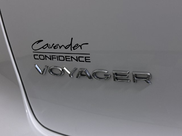 Used 2025 Chrysler Voyager LX FWD image 33
