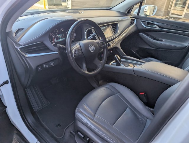 Used 2019 Buick Enclave Essence AWD/4WD image 16
