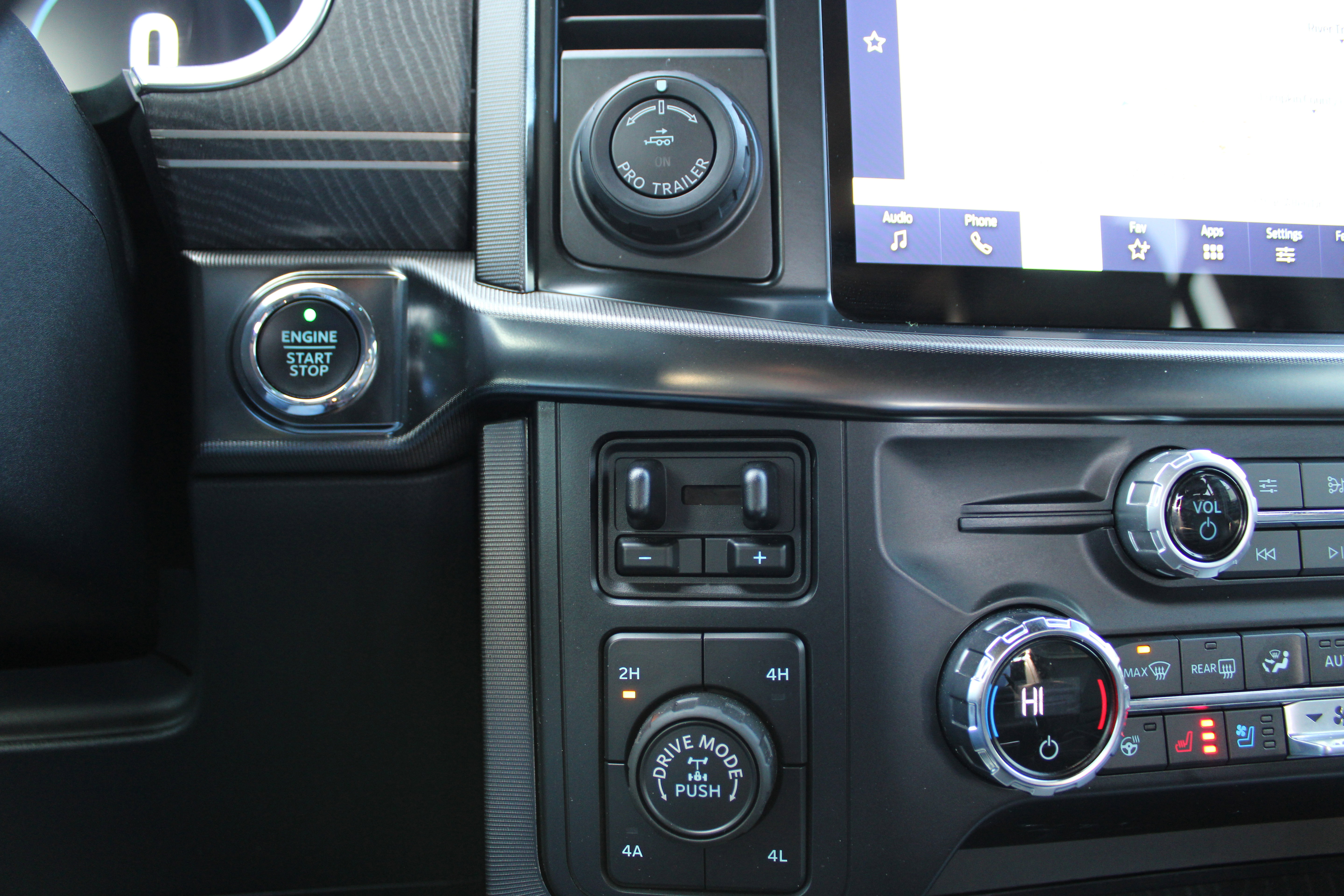 Used 2021 Ford F150 Platinum w/ Equipment Group 701A High image 18