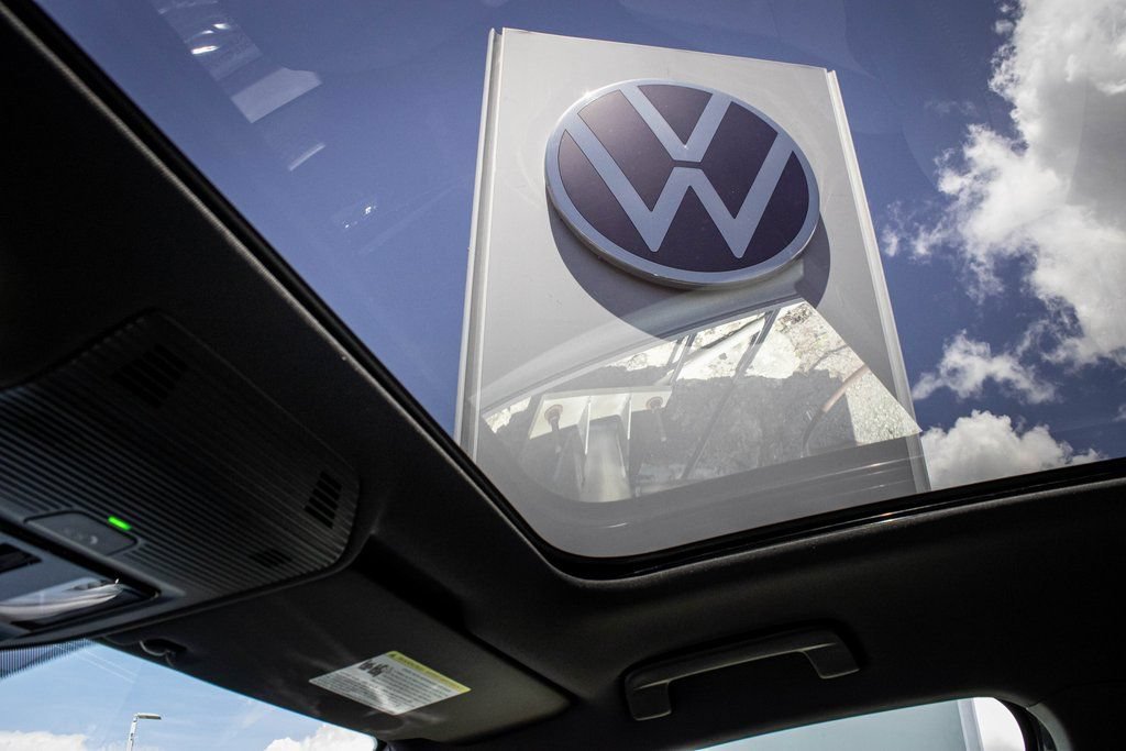New 2025 Volkswagen ID.4 Pro S Plus AWD/4WD image 42