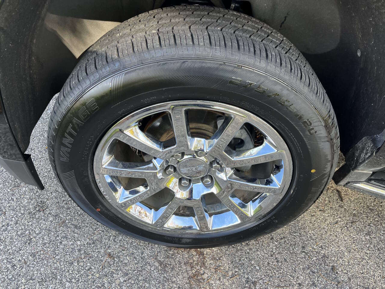 Used 2018 GMC Yukon XL Denali w/ Open Road Package image 12