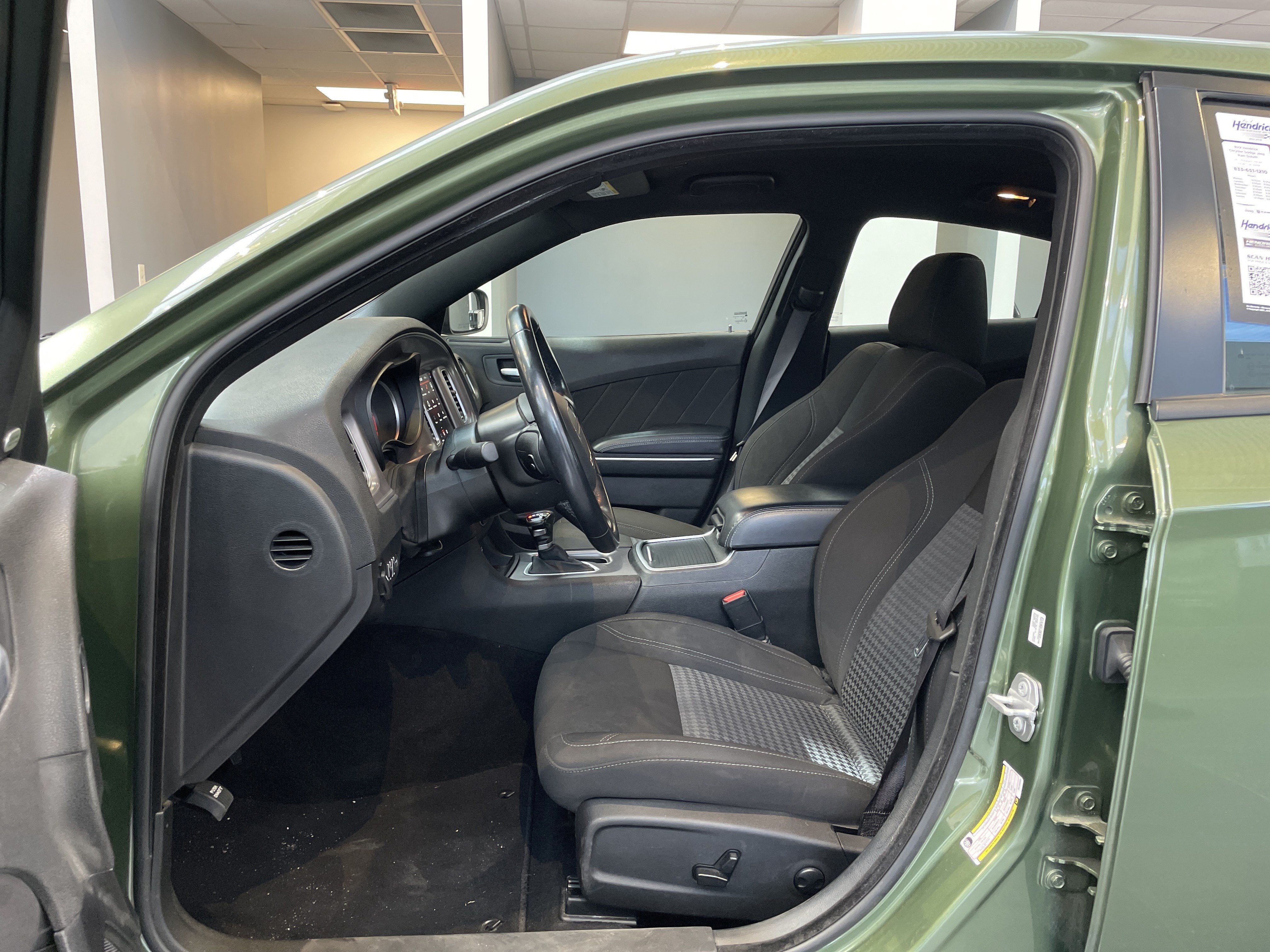 Used 2023 Dodge Charger SXT RWD image 20