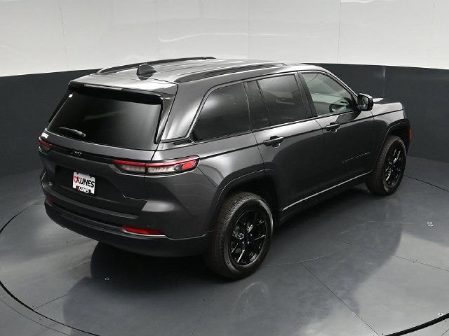 New 2026 Jeep Grand Cherokee Altitude AWD/4WD image 46