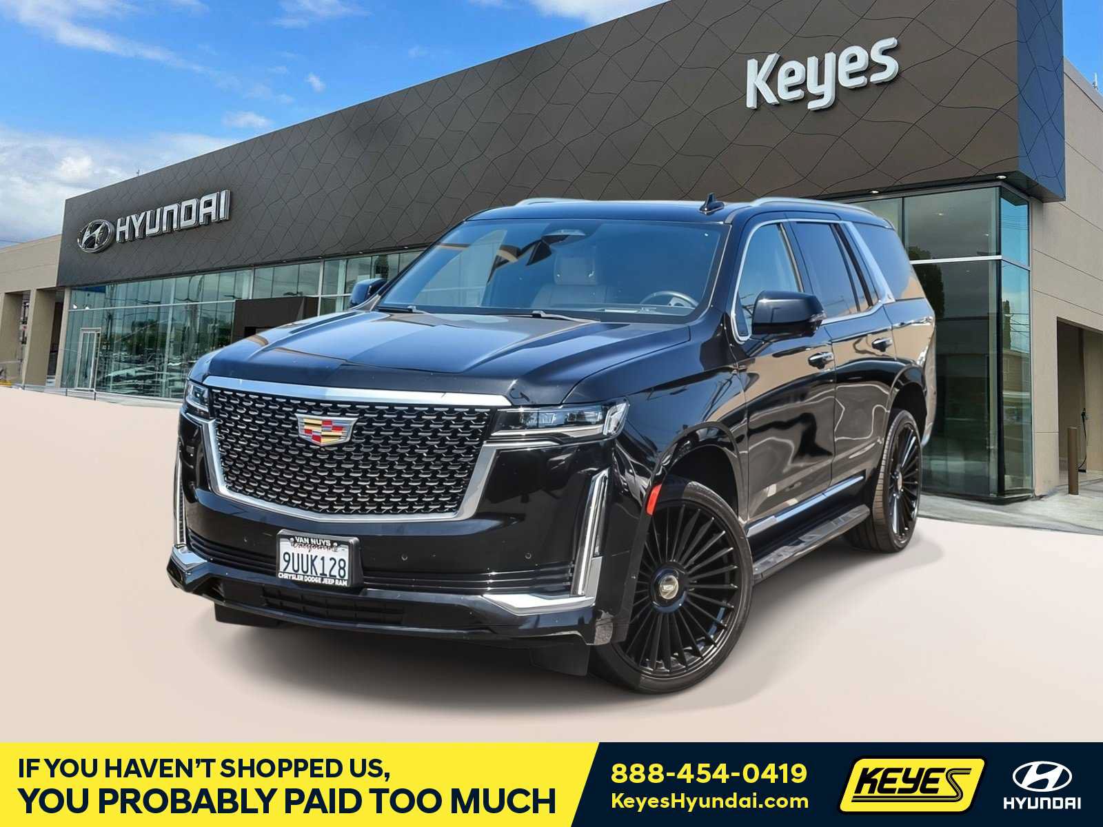 Used 2023 Cadillac Escalade Premium Luxury w/ Performance Package AWD/4WD image 1