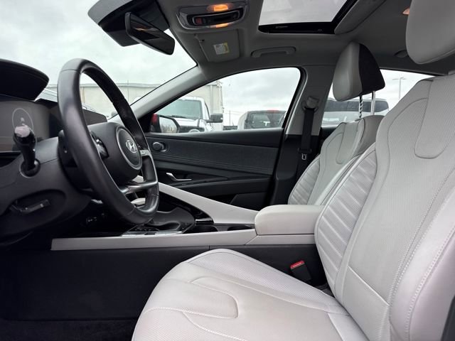 Certified 2023 Hyundai Elantra Limited w/ Cargo Package image 13