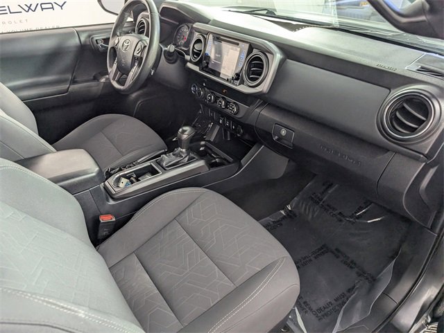 Used 2019 Toyota Tacoma TRD Off-Road image 22