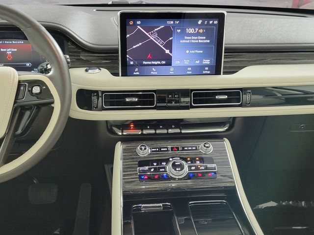 Used 2022 Lincoln Aviator Black Label Grand Touring AWD/4WD image 21