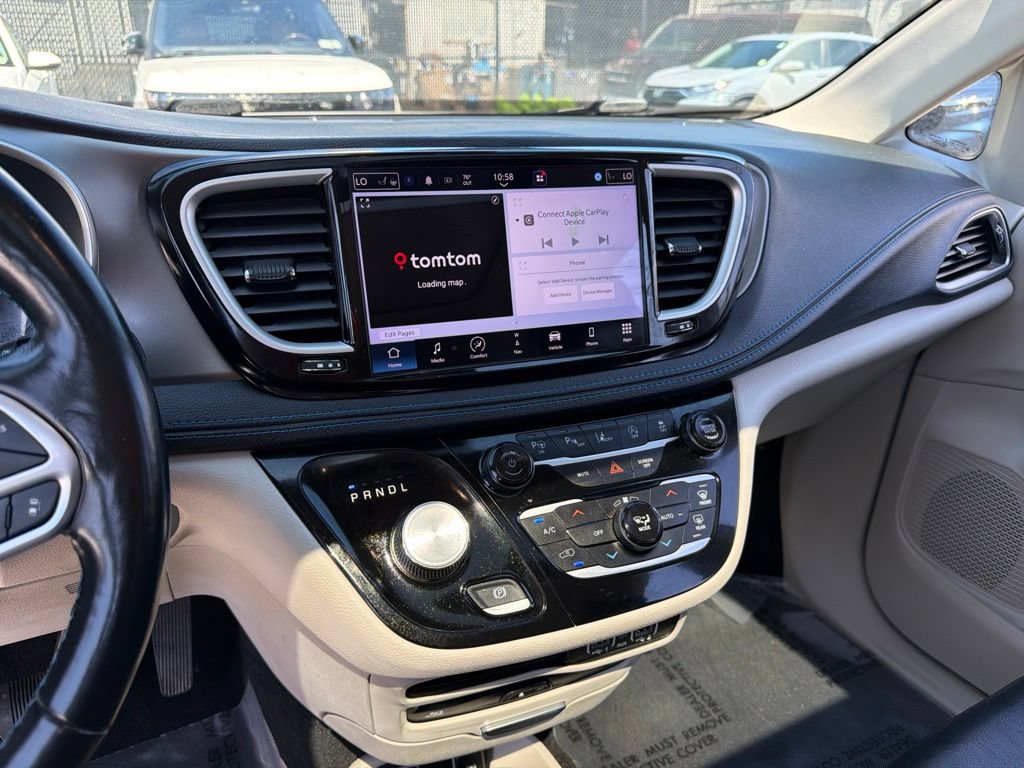 Used 2021 Chrysler Pacifica Touring-L w/ Uconnect Theater Family Group AWD/4WD image 29