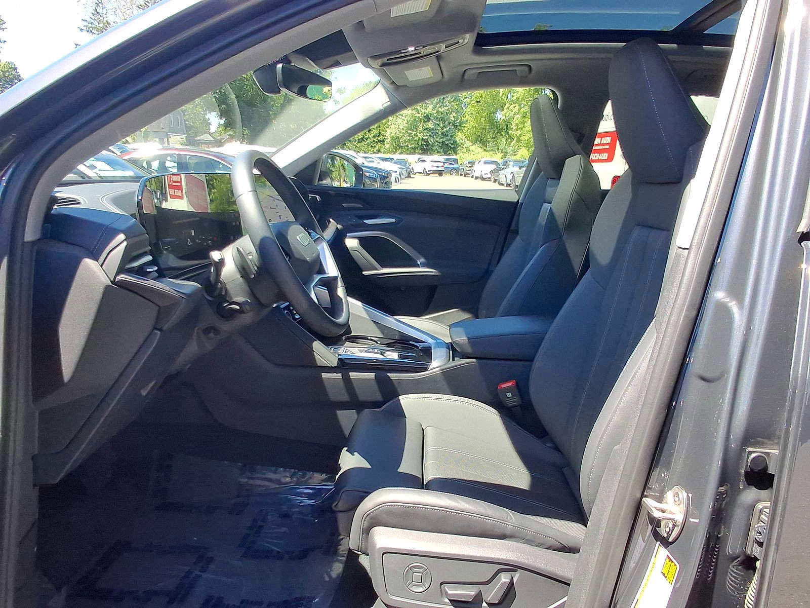 Used 2025 Audi Q5 Premium Plus w/ Premium Plus AWD/4WD image 17