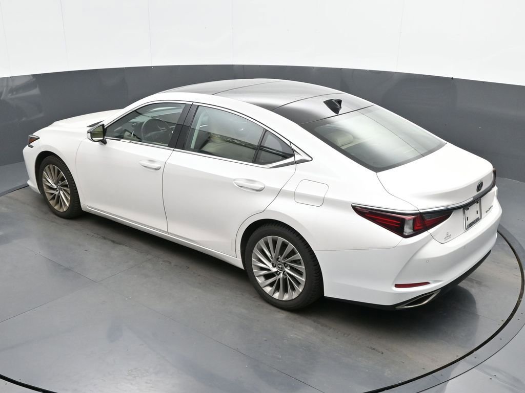 Used 2021 Lexus ES 350 Ultra Luxury w/ Accessory Package 2 image 46