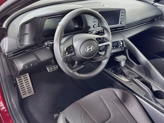 Certified 2025 Hyundai Elantra Sport FWD image 11