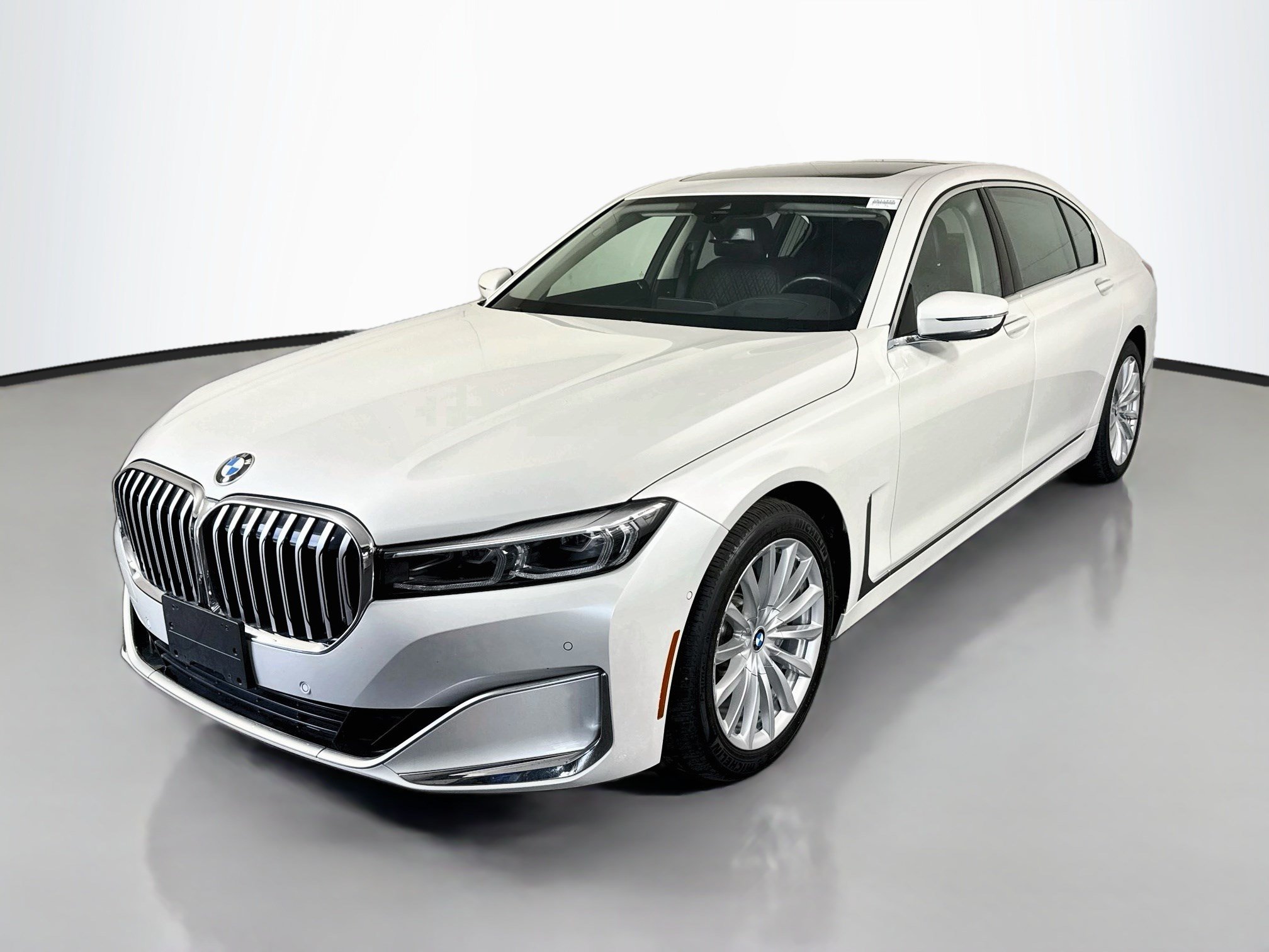 Used 2020 BMW 740i RWD image 4