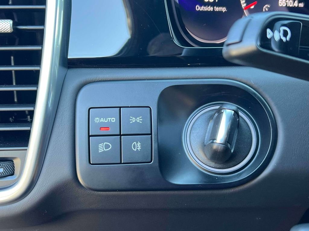 Used 2022 Porsche Cayenne Turbo GT image 18