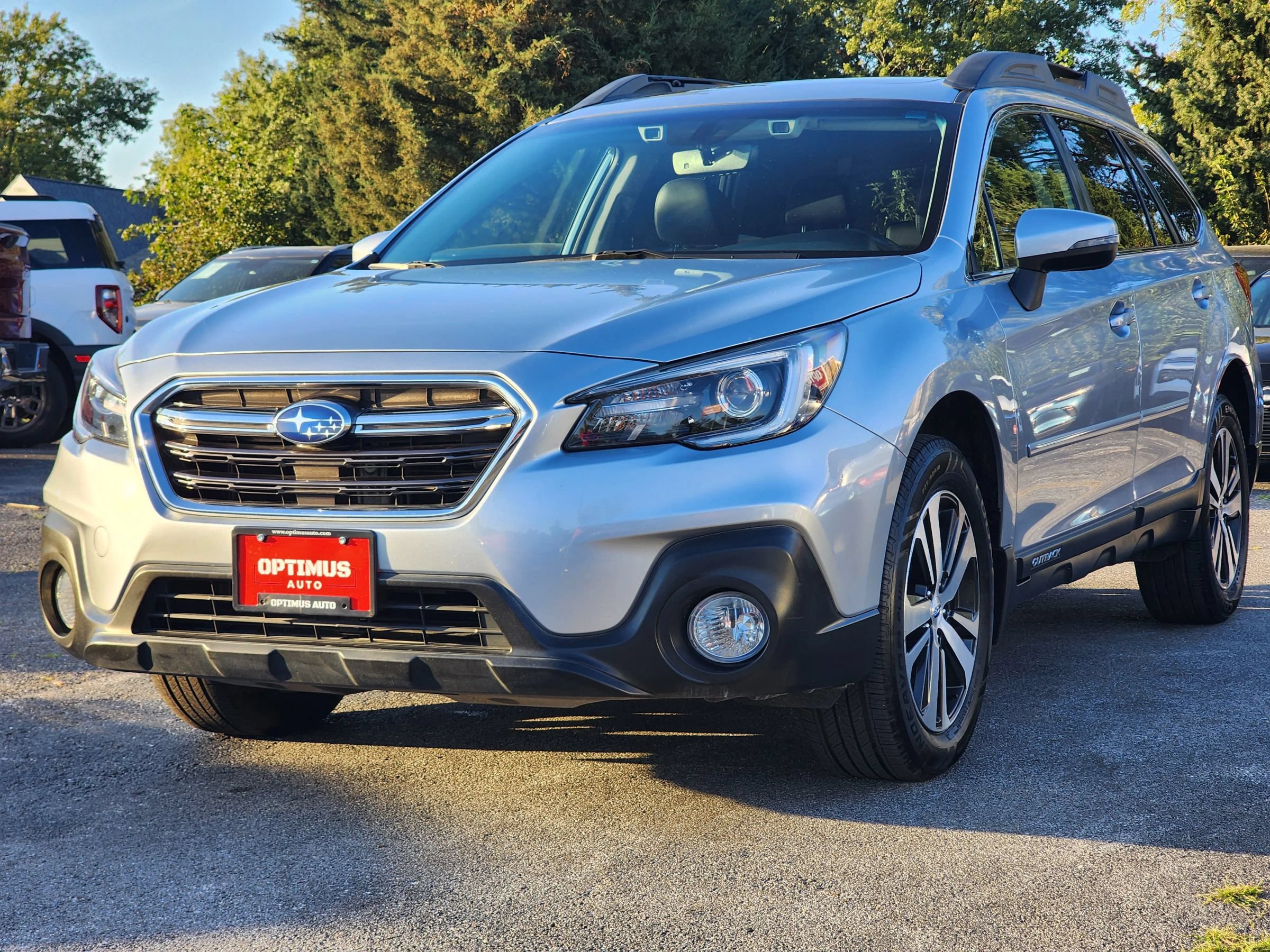 Used 2018 Subaru Outback 2.5i Limited AWD/4WD image 3