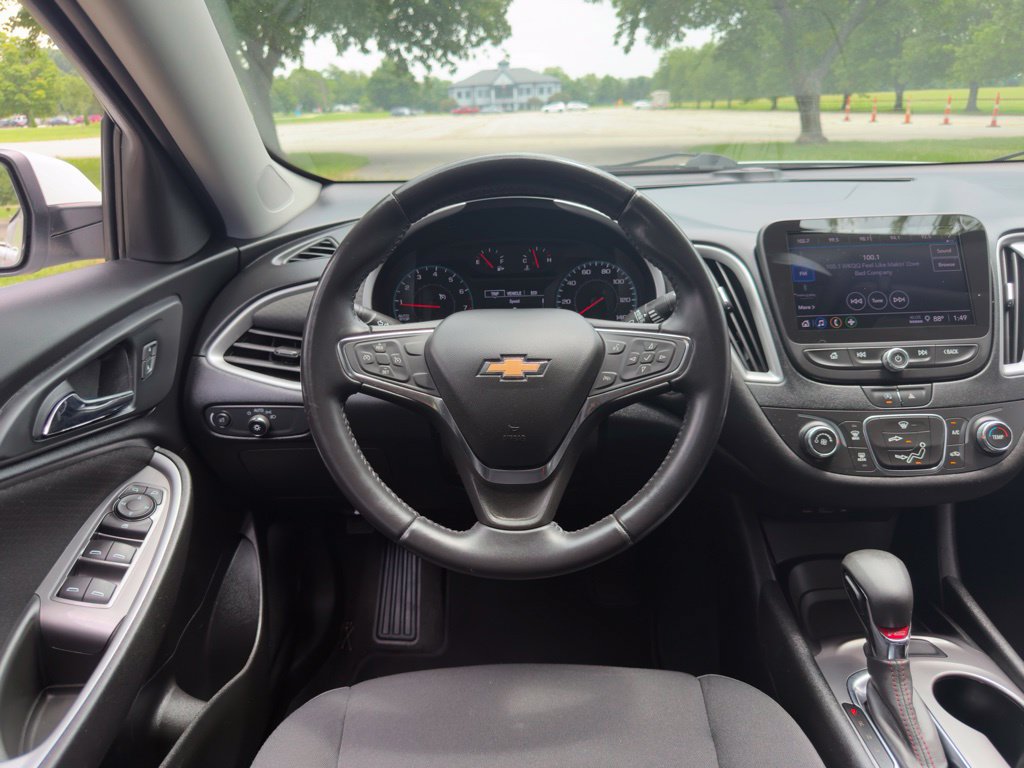 Used 2021 Chevrolet Malibu RS FWD image 10
