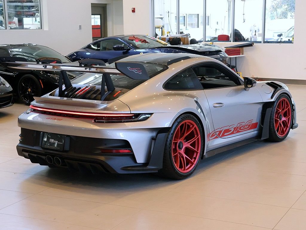 Used 2025 Porsche 911 GT3 RS RWD image 51