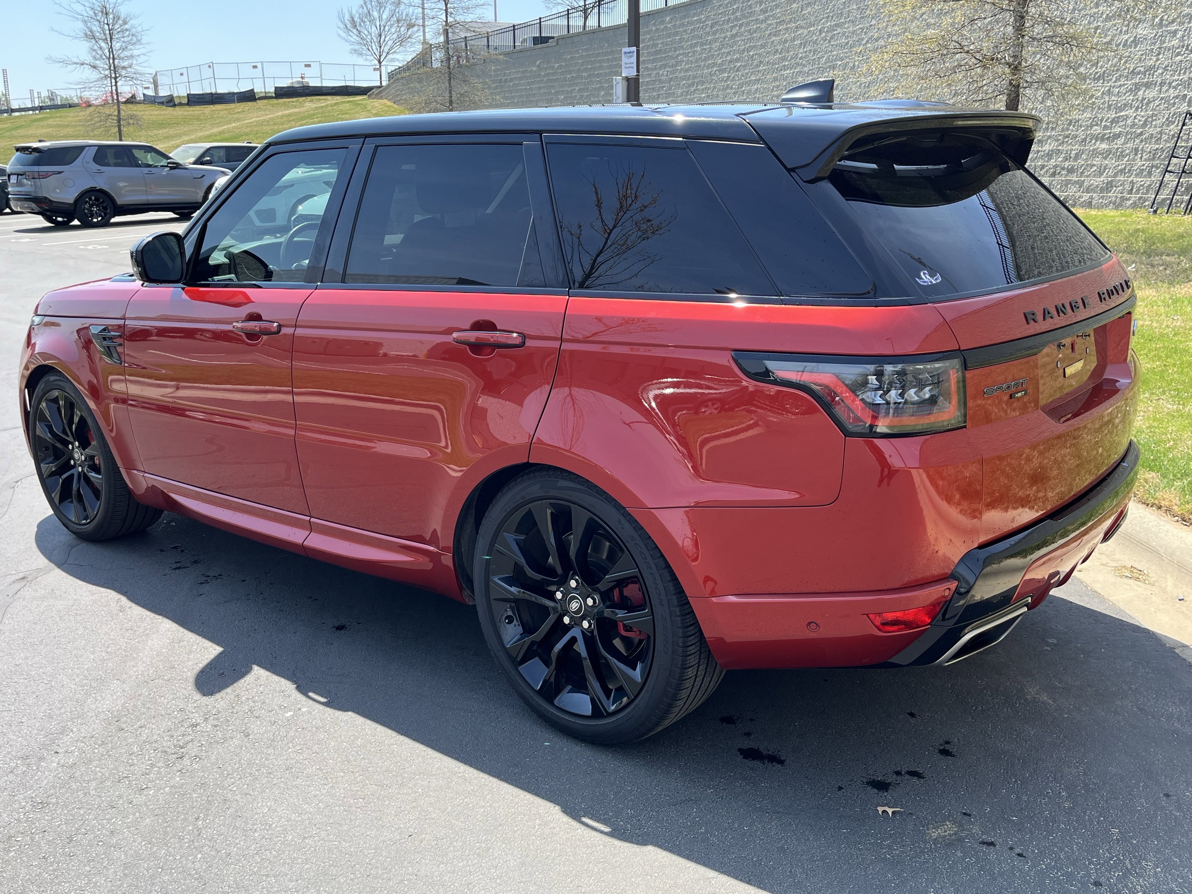 Used 2022 Land Rover Range Rover Sport HST image 5