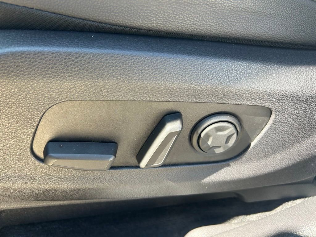 Used 2023 Kia Carnival SX Prestige image 51