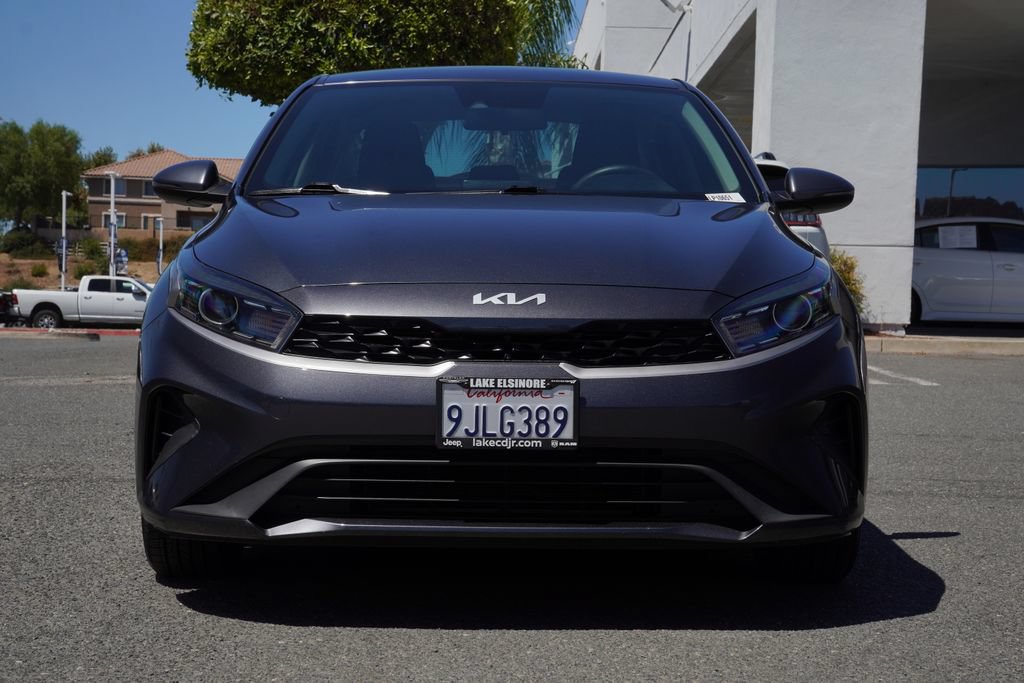 Used 2024 Kia Forte LXS w/ LXS Technology Package FWD image 8