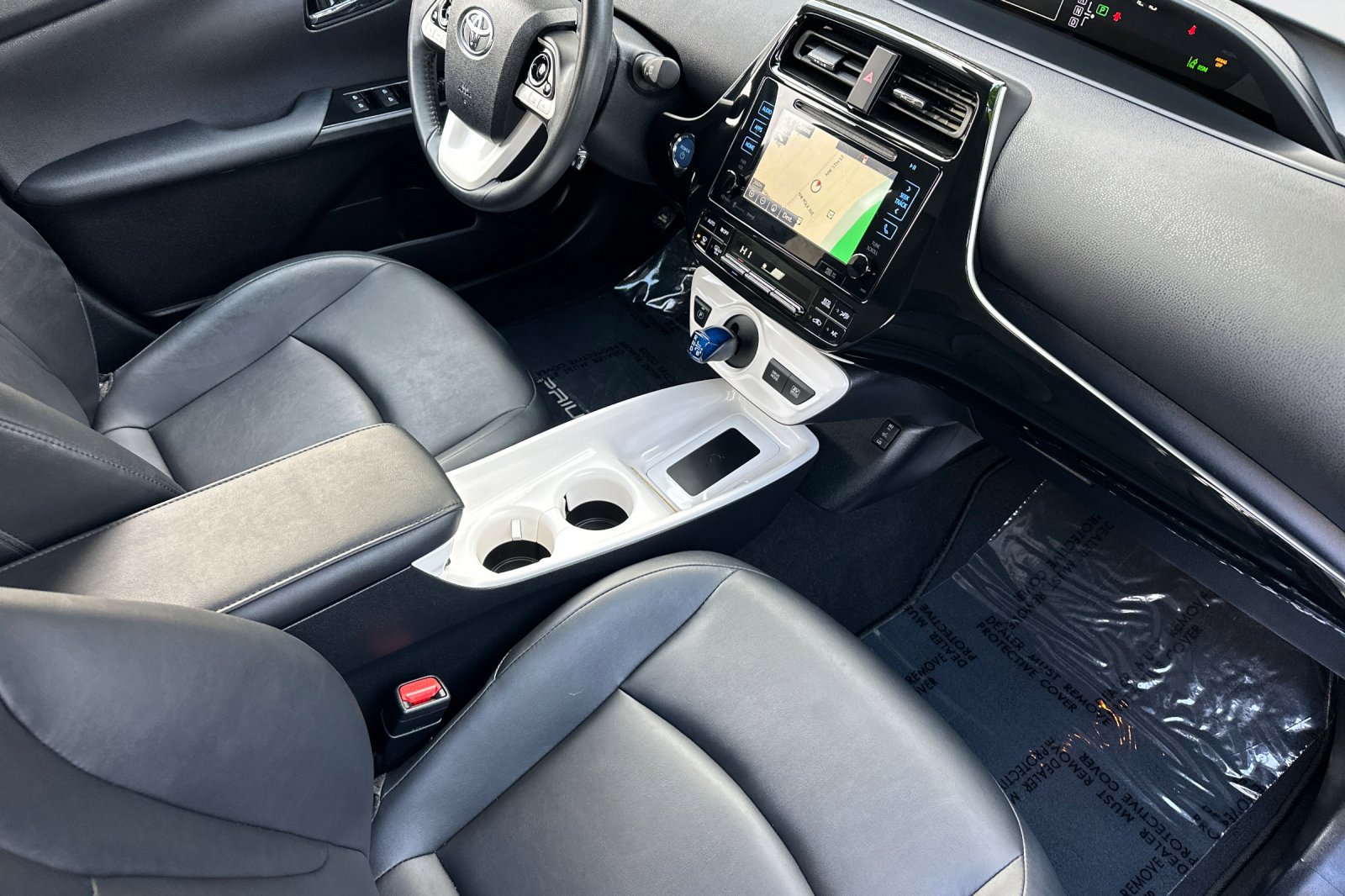 Used 2016 Toyota Prius Four image 16