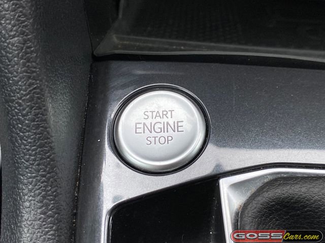 Used 2024 Volkswagen Tiguan SE image 9