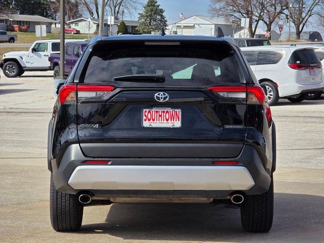 Used 2024 Toyota RAV4 Adventure AWD/4WD image 7