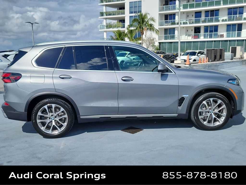 Used 2024 BMW X5 sDrive40i w/ Premium Package RWD image 7
