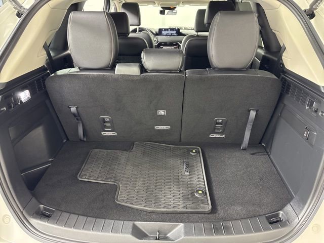 Used 2024 MAZDA CX-90 3.3 Turbo w/ Premium Package AWD/4WD image 21