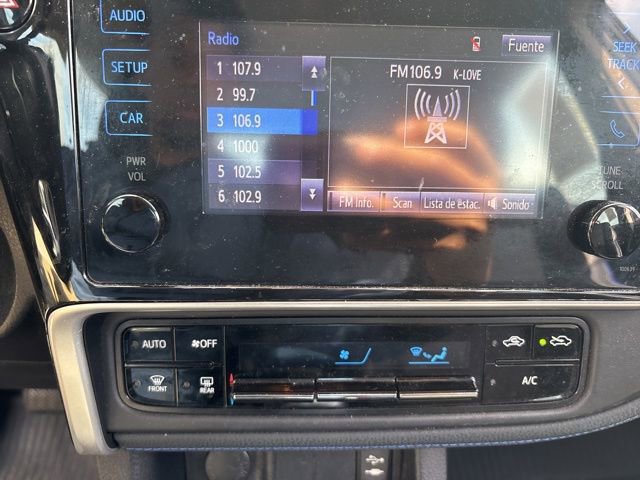 Used 2019 Toyota Corolla SE FWD image 17