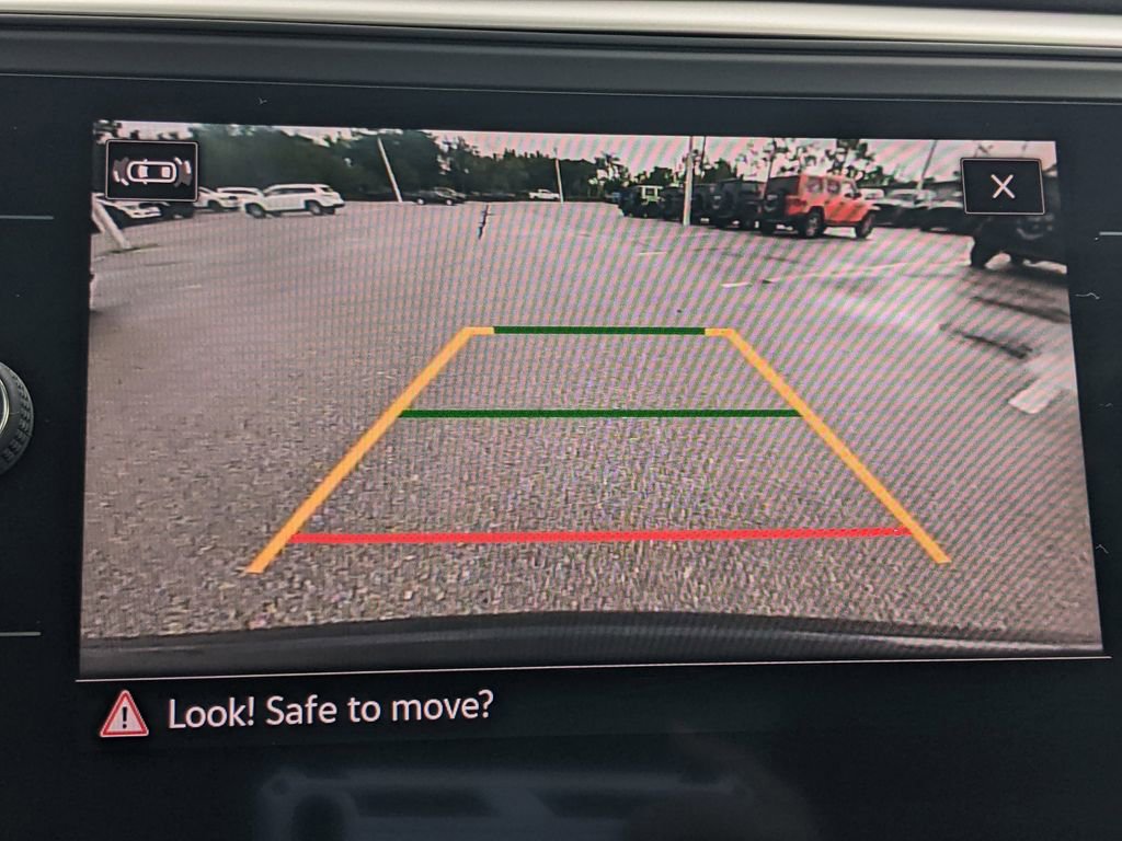 Used 2021 Volkswagen Atlas Cross Sport SE w/ Panoramic Sunroof Package image 26